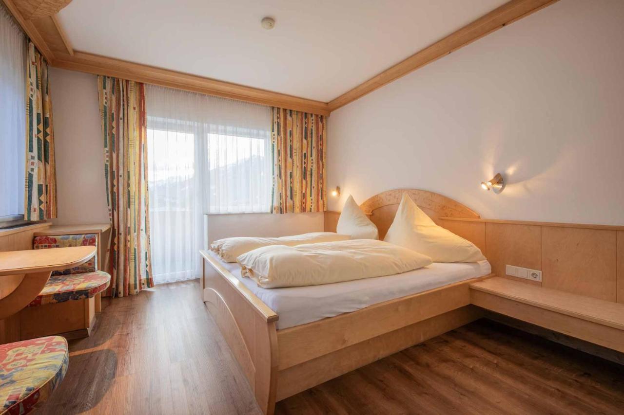 Haus Hubertus Hotel Mieders Ngoại thất bức ảnh