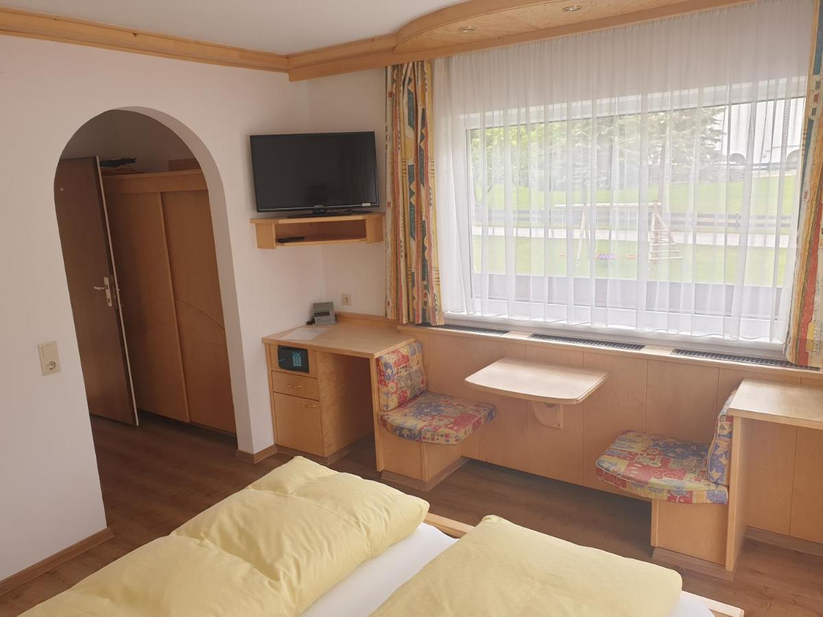 Haus Hubertus Hotel Mieders Ngoại thất bức ảnh